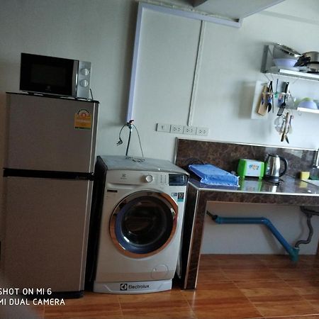Studio Apartment 12 Floor Close To Mrt In Hua Mak Bangkok Zewnętrze zdjęcie